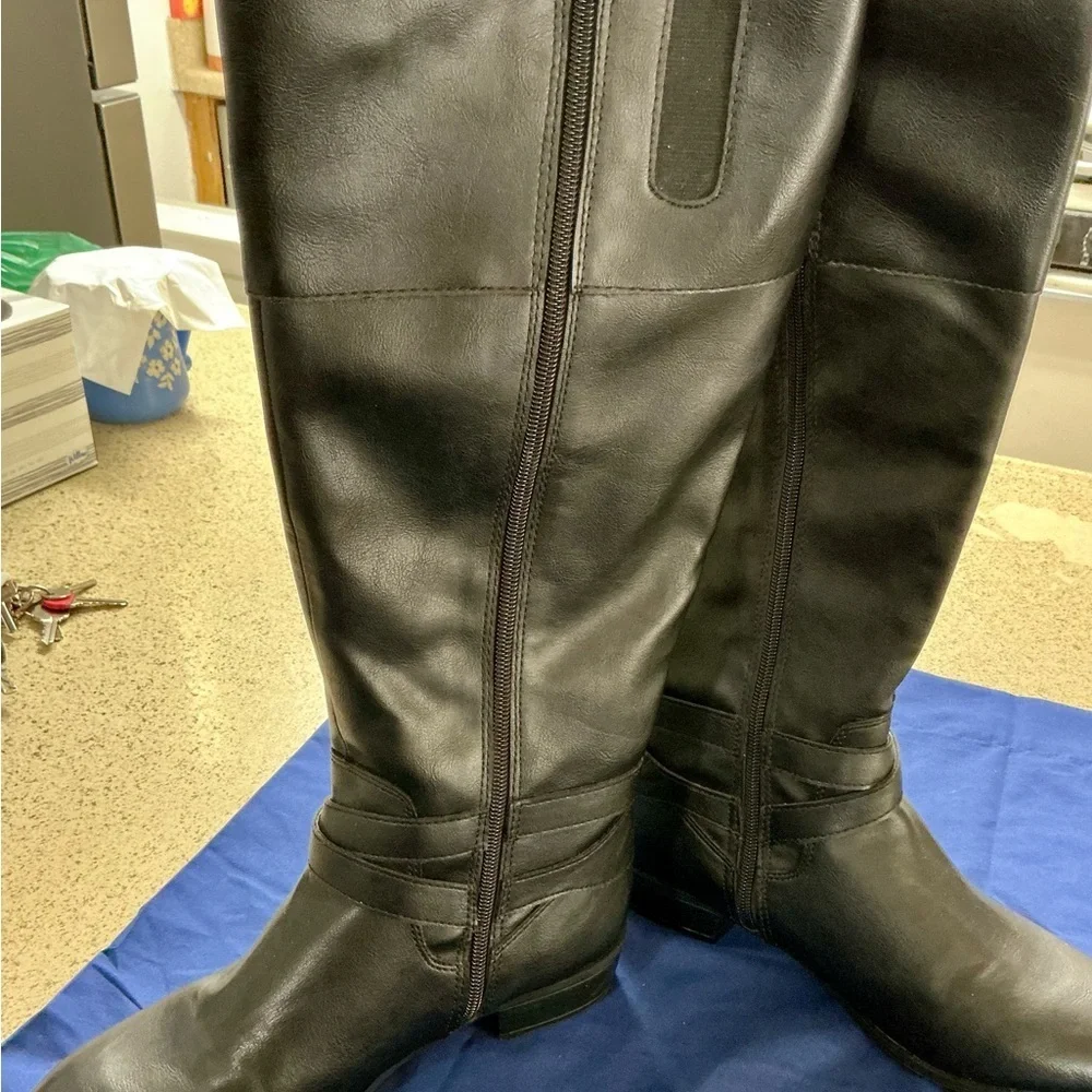 Ana Torrance Black Over the Knee Boots with‎ Chunky Heel and Zipper